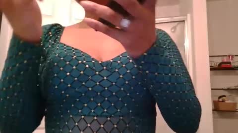 Snapshot of secretdesirecontent chatting on 03/04/25, 02:06 Priceless Domme online show from 03/04/25, 02:06