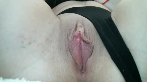 Snapshot of secretlisa chatting on 03/05/25, 08:32 SecretLisa online show from 03/05/25, 08:32