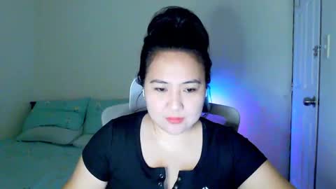 Snapshot of secretlover010101 chatting on 04/20/26, 06:05 MILAN online show from 04/20/26, 06:05