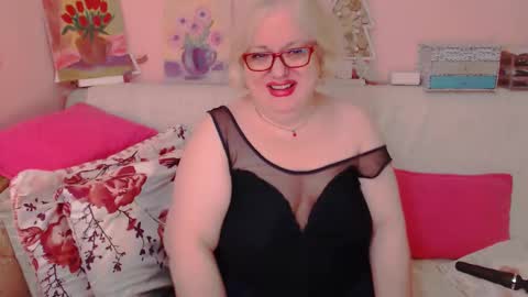 Snapshot of secretloverbbw chatting on 10/01/25, 07:09 Alice online show from 10/01/25, 07:09