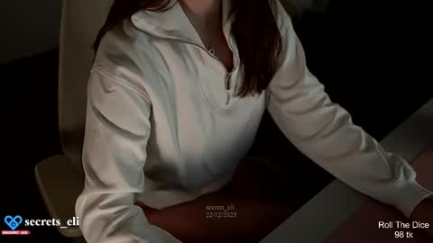 Eliz online show from 12/22/25, 04:26