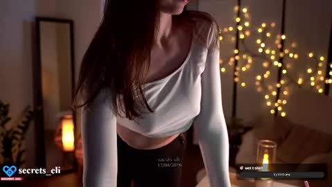 Snapshot of secrets_eli chatting on 06/12/26, 05:56 Eliz online show from 06/12/26, 05:56