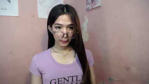 Snapshot of seductive_abia chatting on 02/17/25, 09:13 JUST CALL ME ABIA  online show from 02/17/25, 09:13