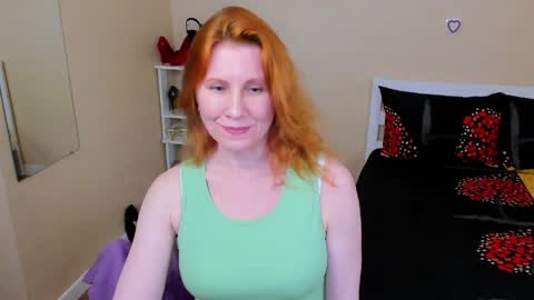 Snapshot of seductive_foxy_ chatting on 04/23/26, 12:29 seductive_foxy_ online show from 04/23/26, 12:29