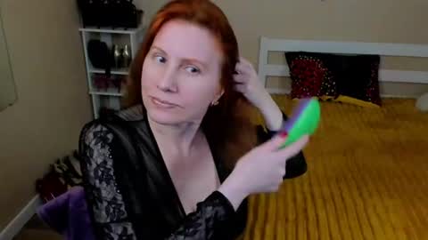 Snapshot of seductive_foxy_ chatting on 06/16/26, 07:27 seductive_foxy_ online show from 06/16/26, 07:27