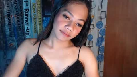 Snapshot of seductive_jessxx chatting on 05/05/26, 12:51 Jess online show from 05/05/26, 12:51