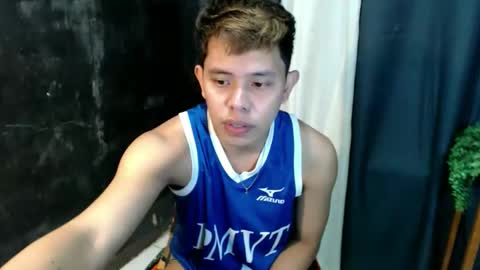 Snapshot of seductive_maxxx chatting on 04/24/26, 09:12 Max online show from 04/24/26, 09:12