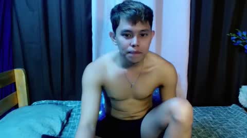 Snapshot of seductive_maxxx chatting on 04/30/26, 06:58 Max online show from 04/30/26, 06:58