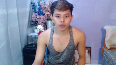 Snapshot of seductive_maxxx chatting on 05/15/26, 11:34 Max online show from 05/15/26, 11:34