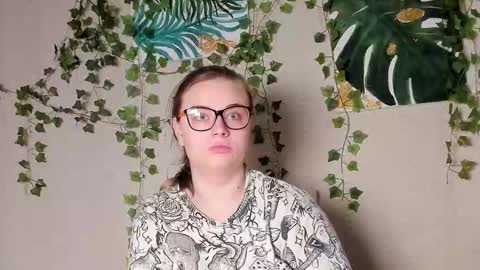 seductive_she_wolf online show from 10/27/25, 05:28