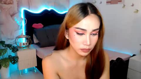 Snapshot of seductive_vana chatting on 03/08/26, 06:34 Vanessa online show from 03/08/26, 06:34