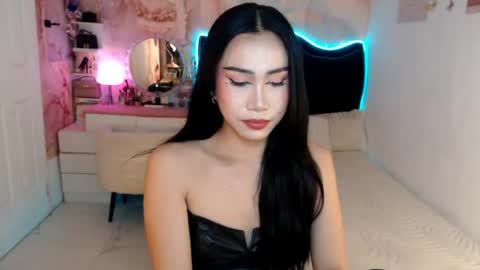 Snapshot of seductive_vana chatting on 06/12/26, 07:24 Vanessa online show from 06/12/26, 07:24