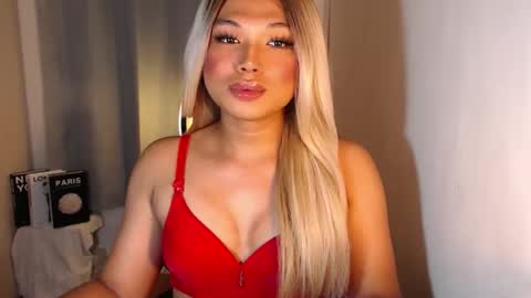 Deluxe online show from 09/14/25, 04:39