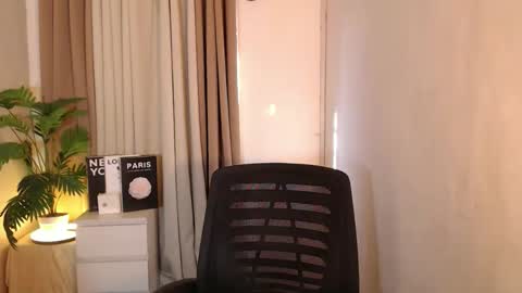 Deluxe online show from 02/06/26, 07:45