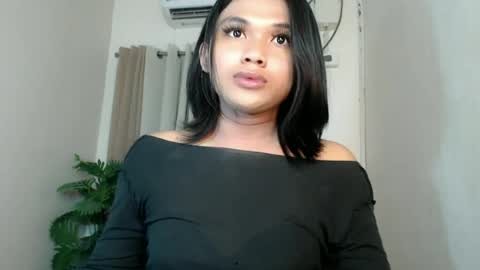 Snapshot of seductivedeluxe69 chatting on 06/10/26, 07:24 Deluxe online show from 06/10/26, 07:24