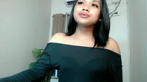Snapshot of seductivedeluxe69 chatting on 07/14/26, 09:47 Deluxe online show from 07/14/26, 09:47
