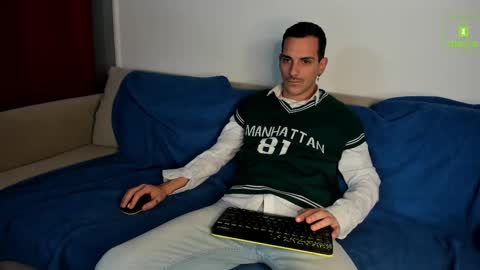 Ostin Reaves online show from 11/03/25, 06:14