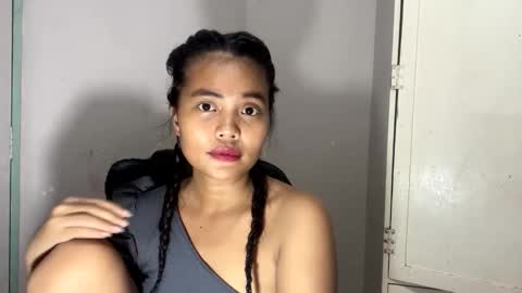 Snapshot of seductress899724 chatting on 04/14/26, 12:33 mariah online show from 04/14/26, 12:33