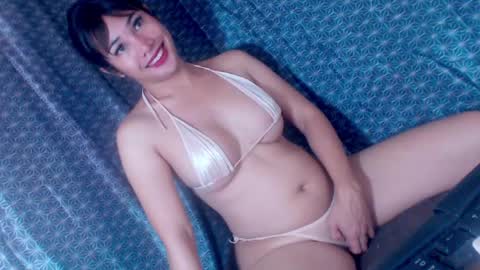 Julia Starlette online show from 04/21/26, 11:05