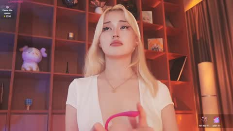 Snapshot of seduza_hyun chatting on 10/19/25, 08:42 Chia online show from 10/19/25, 08:42