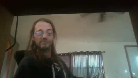 Snapshot of seeaaronscock chatting on 01/19/25, 03:10 Aaron Guitar online show from 01/19/25, 03:10