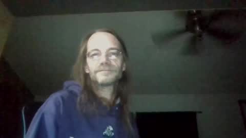 Snapshot of seeaaronscock chatting on 11/05/25, 12:05 Aaron Guitar online show from 11/05/25, 12:05