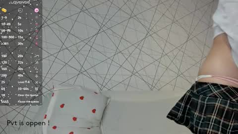 Akira Youri online show from 11/09/25, 04:00