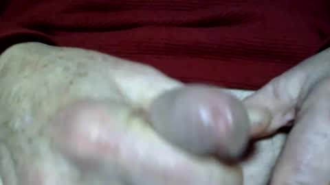 Snapshot of seeus24 chatting on 02/19/25, 06:00 seeus24 online show from 02/19/25, 06:00