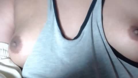 Snapshot of selda_ chatting on 12/28/24, 05:23 Selda online show from 12/28/24, 05:23