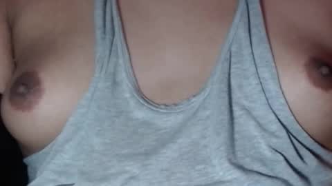 Snapshot of selda_ chatting on 01/05/25, 10:08 Selda online show from 01/05/25, 10:08