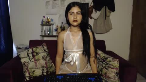 seleena_01 online show from 02/25/25, 10:18