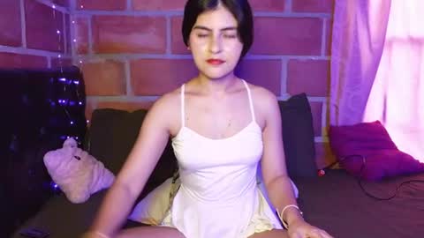 Snapshot of seleena_01 chatting on 07/01/26, 10:53 seleena_01 online show from 07/01/26, 10:53