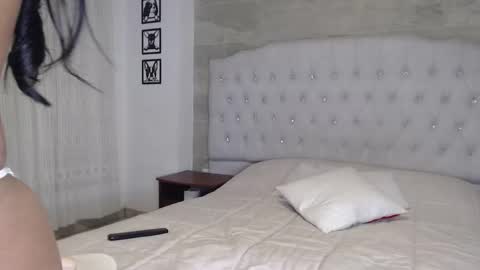 seleena__ online show from 02/09/25, 04:04