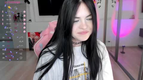 Snapshot of selena___cute chatting on 12/12/24, 08:03 Selena  online show from 12/12/24, 08:03