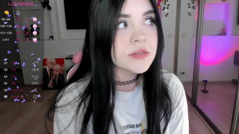 Snapshot of selena___cute chatting on 12/13/24, 05:16 Selena  online show from 12/13/24, 05:16