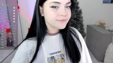 Snapshot of selena___cute chatting on 12/23/24, 05:17 Selena  online show from 12/23/24, 05:17