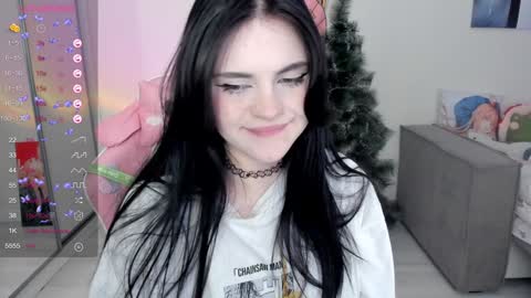 Snapshot of selena___cute chatting on 12/30/24, 08:32 Selena  online show from 12/30/24, 08:32