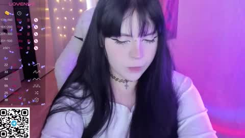 Snapshot of selena___cute chatting on 03/04/26, 11:05 Selena online show from 03/04/26, 11:05