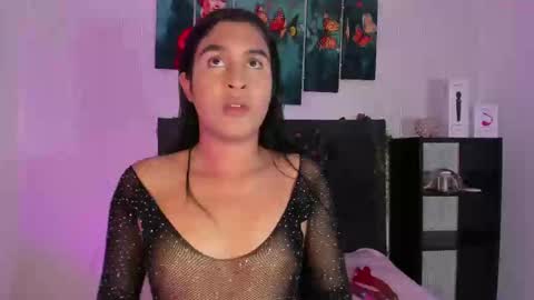 Snapshot of selena_fox7 chatting on 09/22/25, 04:25 selena_fox7 online show from 09/22/25, 04:25