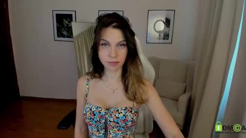 Snapshot of selena_rase chatting on 01/30/25, 09:15 Selena online show from 01/30/25, 09:15