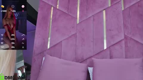 Selena online show from 09/09/25, 03:17