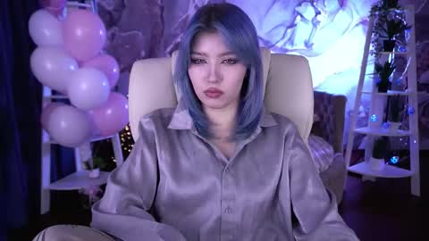 selenairis online show from 02/18/26, 01:45