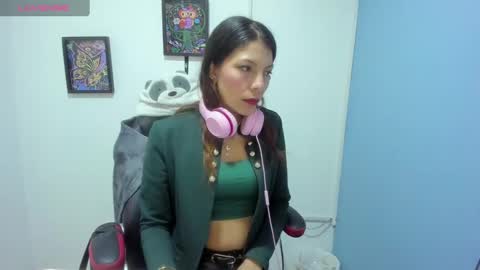 Selena online show from 01/11/25, 11:56