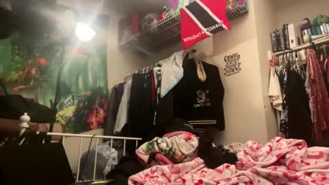 selenaprincess2 online show from 10/17/25, 04:26