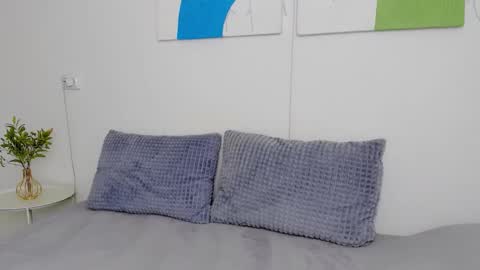 Selena online show from 09/11/25, 08:03