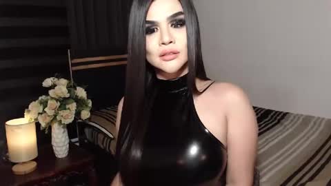 Snapshot of selenashemale chatting on 12/04/24, 08:45 Selena online show from 12/04/24, 08:45