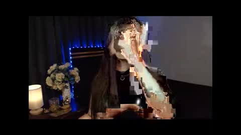 Snapshot of selenashemale chatting on 12/19/25, 01:56 Selena online show from 12/19/25, 01:56