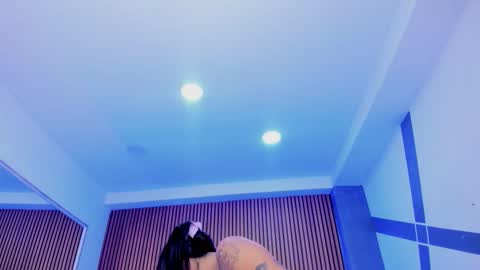 selenastonne online show from 10/12/25, 07:13