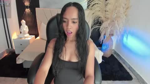 selene_diior online show from 05/27/26, 10:23