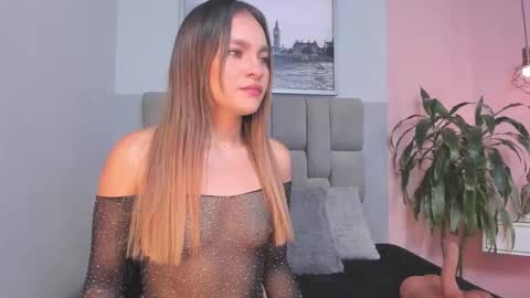 Selene online show from 09/28/25, 11:21